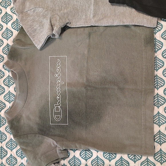 Bundle Of Kids Short Sets Size 3 To 6 Months Champion And Carter's - Picture 5 of 9